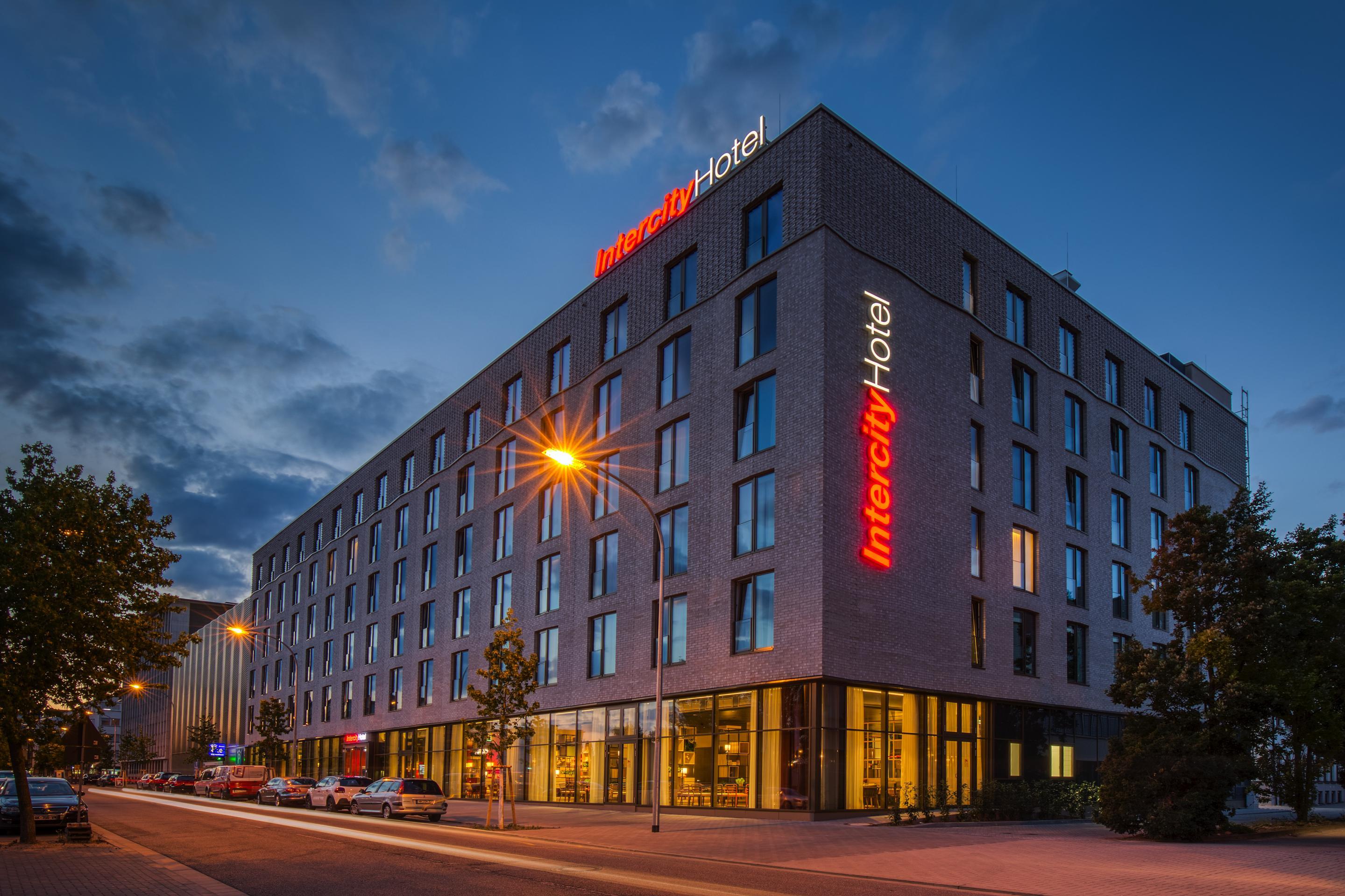 Intercityhotel Saarbruecken Saarbrücken Exterior foto