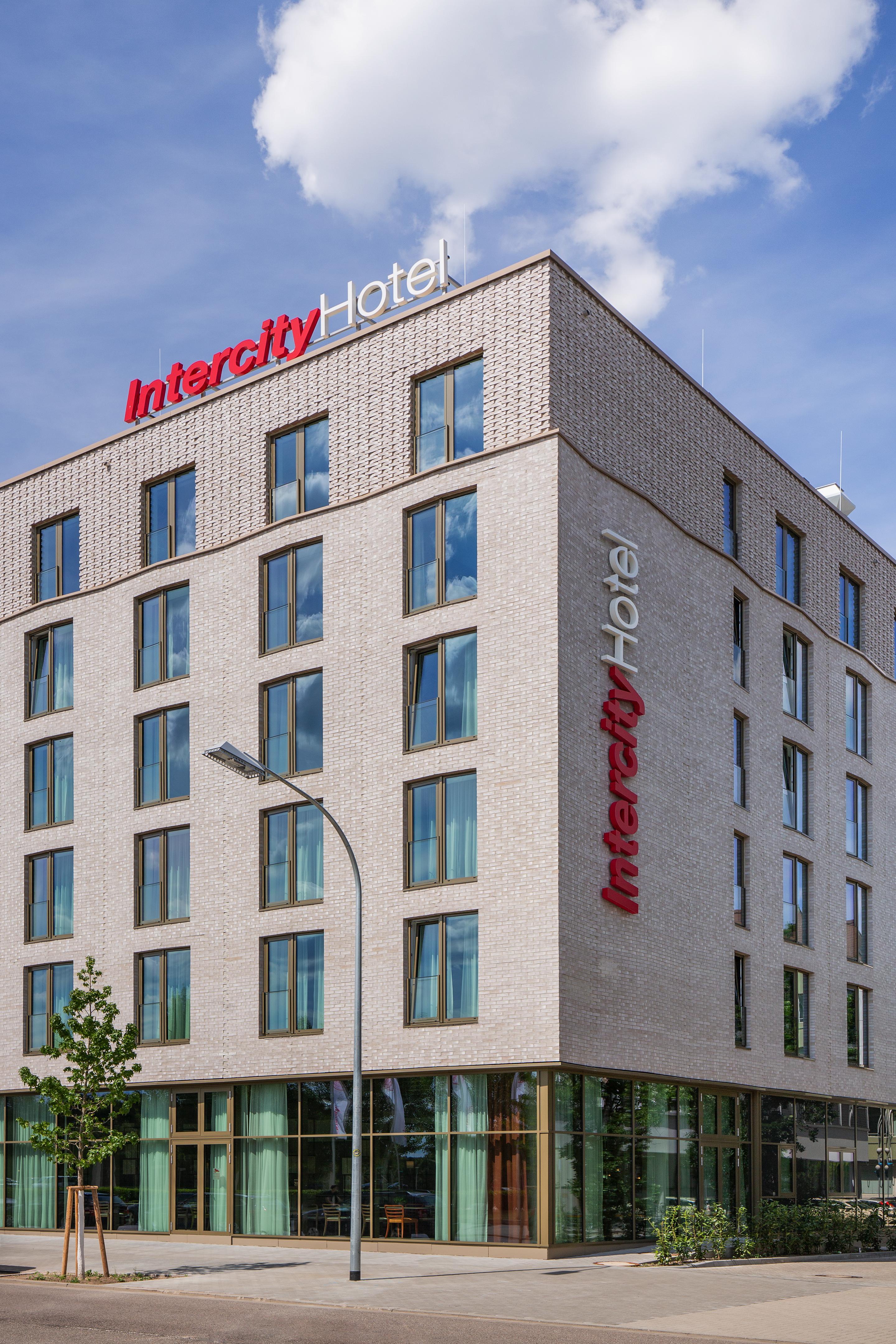 Intercityhotel Saarbruecken Saarbrücken Exterior foto