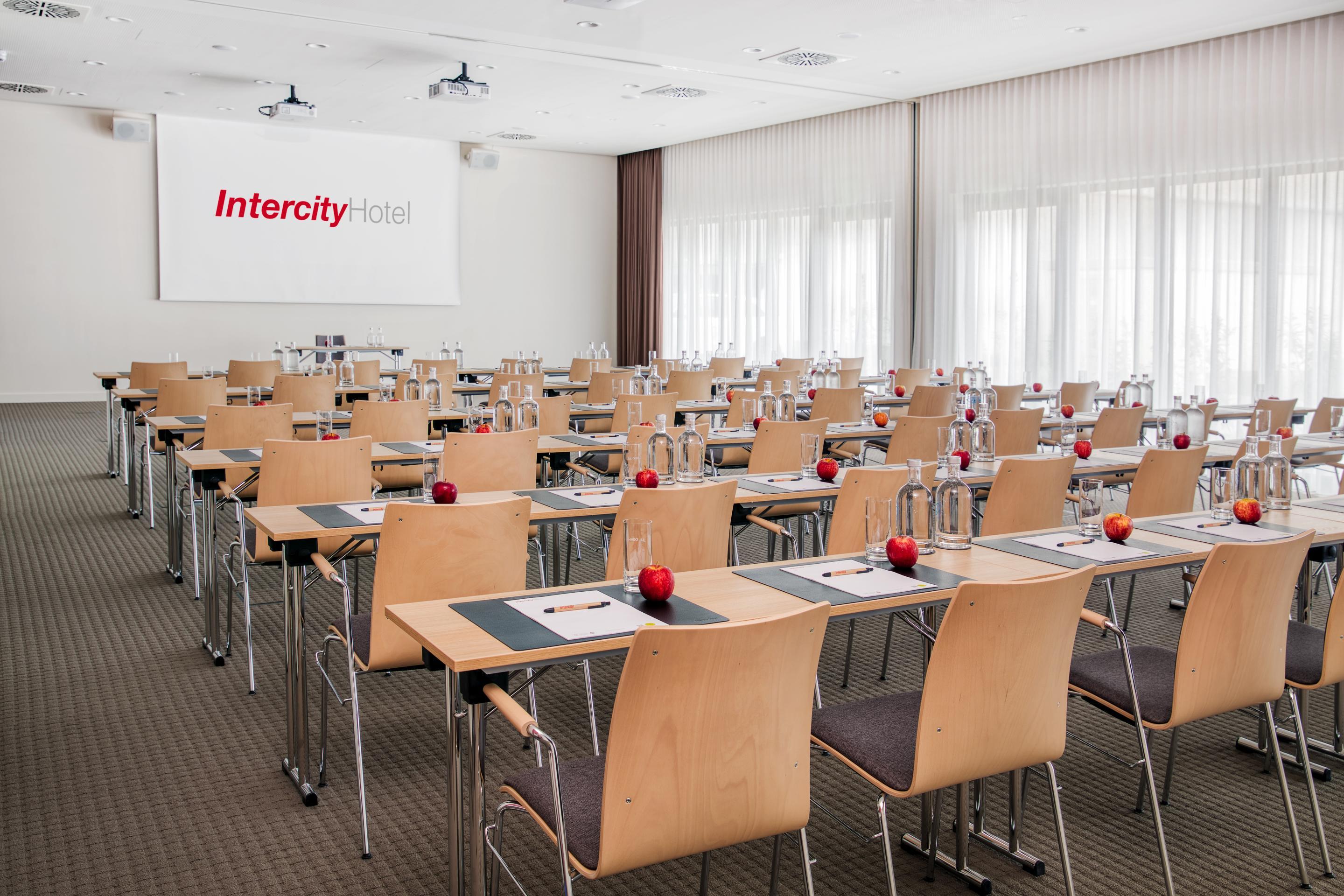 Intercityhotel Saarbruecken Saarbrücken Exterior foto
